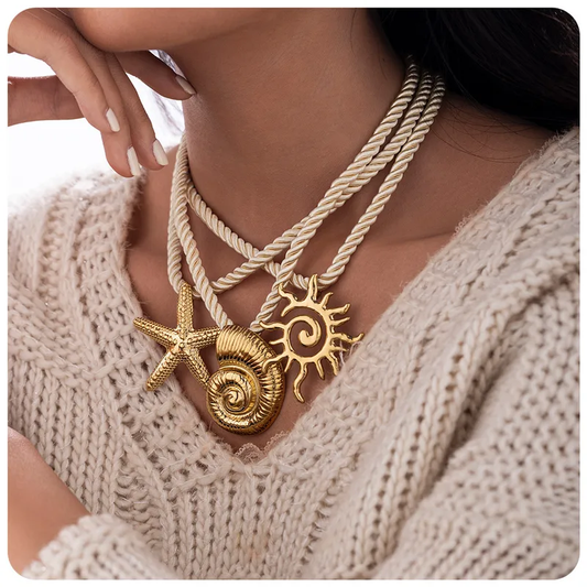 Alina Collar